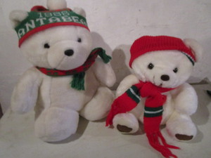 lot 350 image: Santa Bear 1986 & Mug
