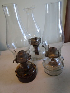 lot 105 image: Kerosene Lamps
