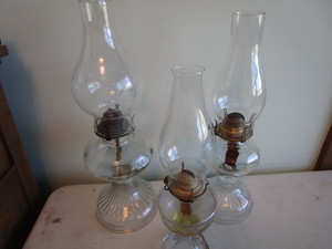 lot 109 image: Kerosene Lamps