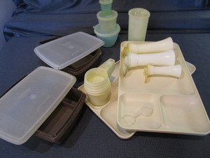 lot 119 image: Tupperware