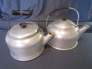 lot 129 image: Aluminum Teapots
