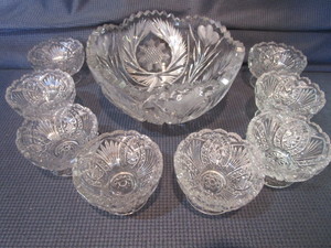 lot 173 image: Cut Glass Bowl & Custards  Sherbets