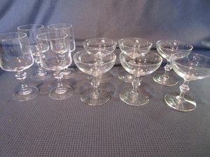 lot 175 image: Sets Of Vintage Glasses
