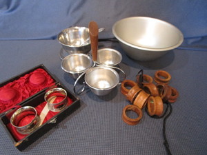 lot 199 image: Napkin Rings, Salad Dressing Servers
