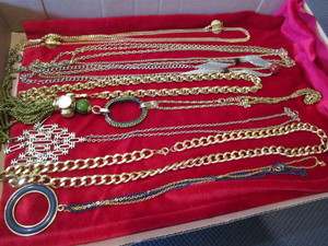 lot 230 image: Heavier Chains