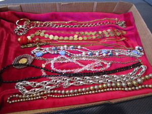 lot 428 image: Costume Jewelry