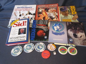 lot 247 image: Sports Collectibles