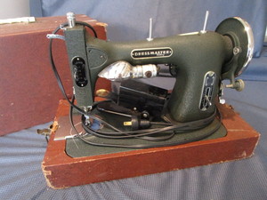 lot 383 image: DressMaster Rotary Sew Machine