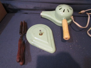 lot 413 image: Vintage Handy Hannah Hair Dryer, Antique Crimper