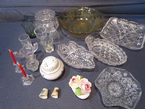 lot 415 image: Amber Cabbage Rose Bowl, Glass, Thimbles