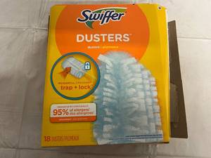 18 Swiffer Dusters