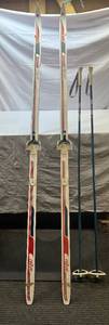 lot 33 image: Trak Nowax rallye Cross Country Skis & Exel Poles