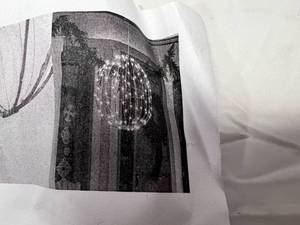 lot 49 image: MM. 2 Metal LED Light Globes