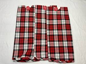 lot 56 image: MM. 3x 48 Plaid Tree Skirts
