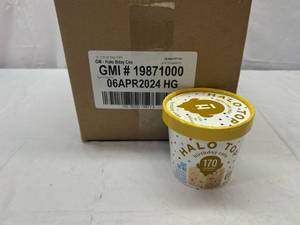 lot 205 image: MM. 12x 1.27oz Halo Light Cake Mix-Birthday Cake in a Cup