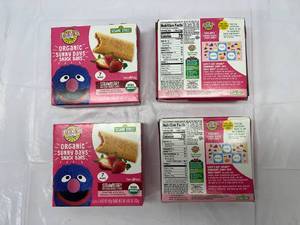 lot 230 image: MM. 4x7 .67oz Earths Best Organic Sunny Days Snack Bars-Strawberry