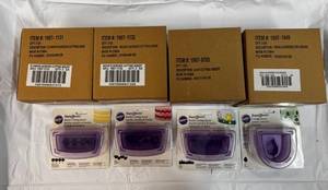 lot 46 image: LL. Hearts Border CuttingInserts-Cake Decorating