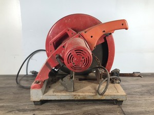 lot 140 image: Heavy Duty Milwaukee 14 Abrasive Cut-Off Machine (Cuts Metal)