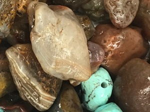 lot 160 image: Lot of Rocks with Agates