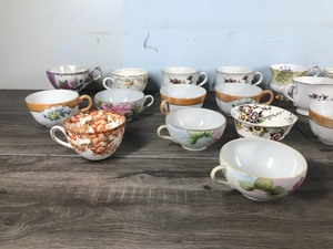lot 171 image: Lot of Vintage Collectible Cups - Brand Names are Listed in Description