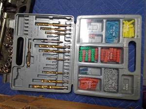 lot 419 image: 2 Boxes of hand tools