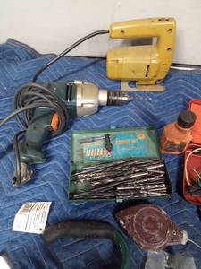 lot 415 image: Powerhand tools and garden tools
