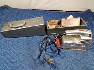 lot 345 image: Vintage Craftsman sander in original metal case