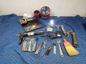 lot 344 image: 2 Grease guns, tools and hardware