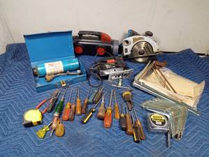 lot 336 image: Box of powered and hand tool, hardware and more