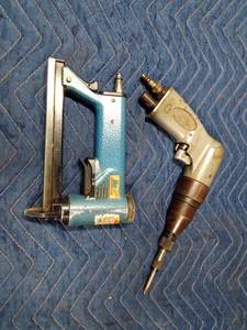 lot 328 image: Impact drill and impact stapler