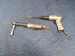 lot 329 image: Impact socket wrench with sockets and impact chisel
