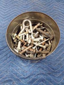 lot 320 image: Coffee can of nuts and bolts