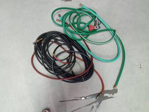 lot 307 image: Air an green garden hose