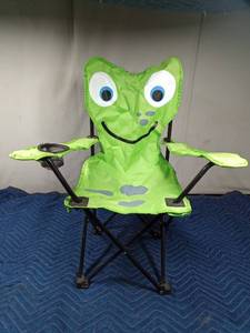 lot 281 image: Childs fold-up lawn chair