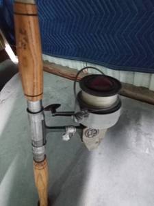 lot 221 image: Lg rod and reel