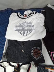 lot 201 image: Harley davidson and other motorcycle T shirts