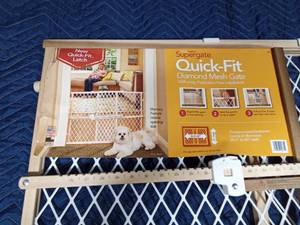 lot 71 image: New wood safety gate