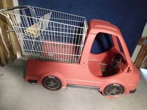 lot 214 image: Grocery cart truck