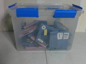 lot 3 image: Bin of Flat Body Scrubbers