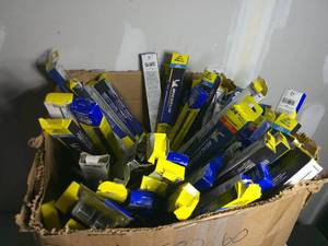 lot 33 image: Big Box Michelin Wiper Blades-Various Sizes