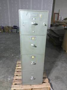 lot 48 image: Vintage Meilink Built Hercules One Hour, Fireproof Safe Cabinet, 4 drawer