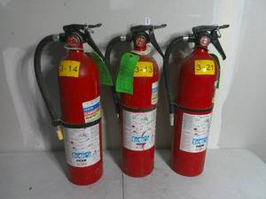 lot 55 image: Set of 3 Kidde 10 Tap Dry Chemical Fire Extinguishers