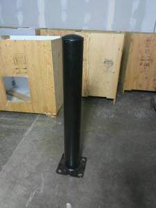 lot 83 image: (36H x 4.5) Black Guard Post