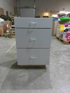 lot 60 image: (34.5H x 22.25W x 19D) 3 Drawer Base Cabinet