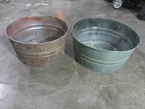 lot 91 image: Lot of 2 Vintage Metal Wash Tubs