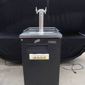 lot 3 image: NSF 3 LINE KEGERATOR