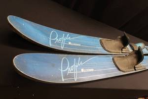 lot 39 image: VINTAGE PROFILE WATER SKIS