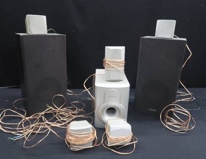 lot 57 image: VINTAGE MAGNAVOX SURROUND SOUND SPEAKERS