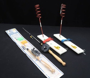 lot 64 image: NEW ICE FISHING GEAR