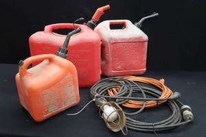 lot 72 image: GAS CANS  EXTENSION CORDS
